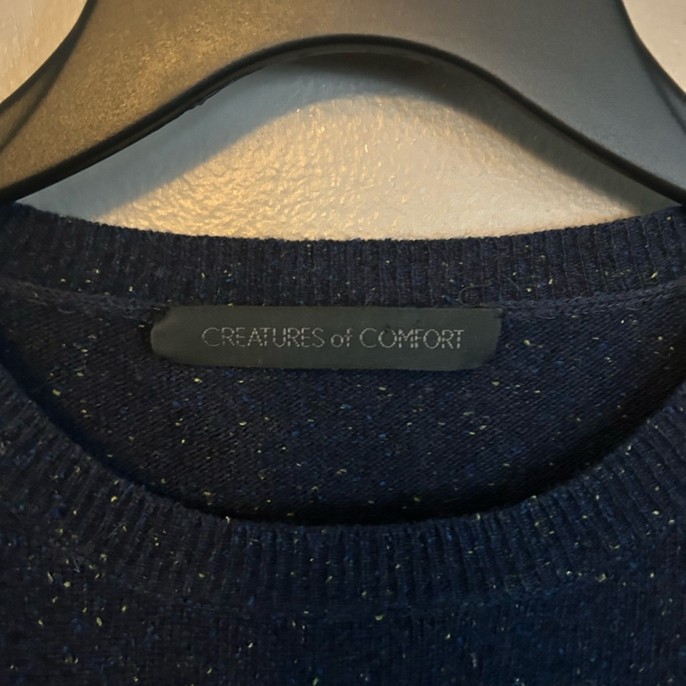Creatures of Comfort Sweater - navy speckled crew neck w/flower wool/angora/silk - Picture 4 of 9
